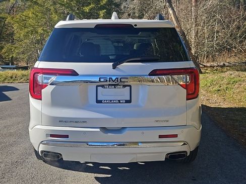 Used 2023 GMC Acadia Denali w/ Denali Ultimate Package image 4