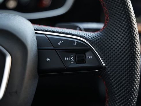 Certified 2025 Audi Q3 2.0T Premium Plus AWD/4WD image 35