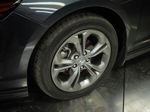 Used 2024 Honda Accord EX image 4