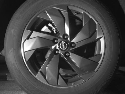 Used 2025 Nissan Rogue SV image 15