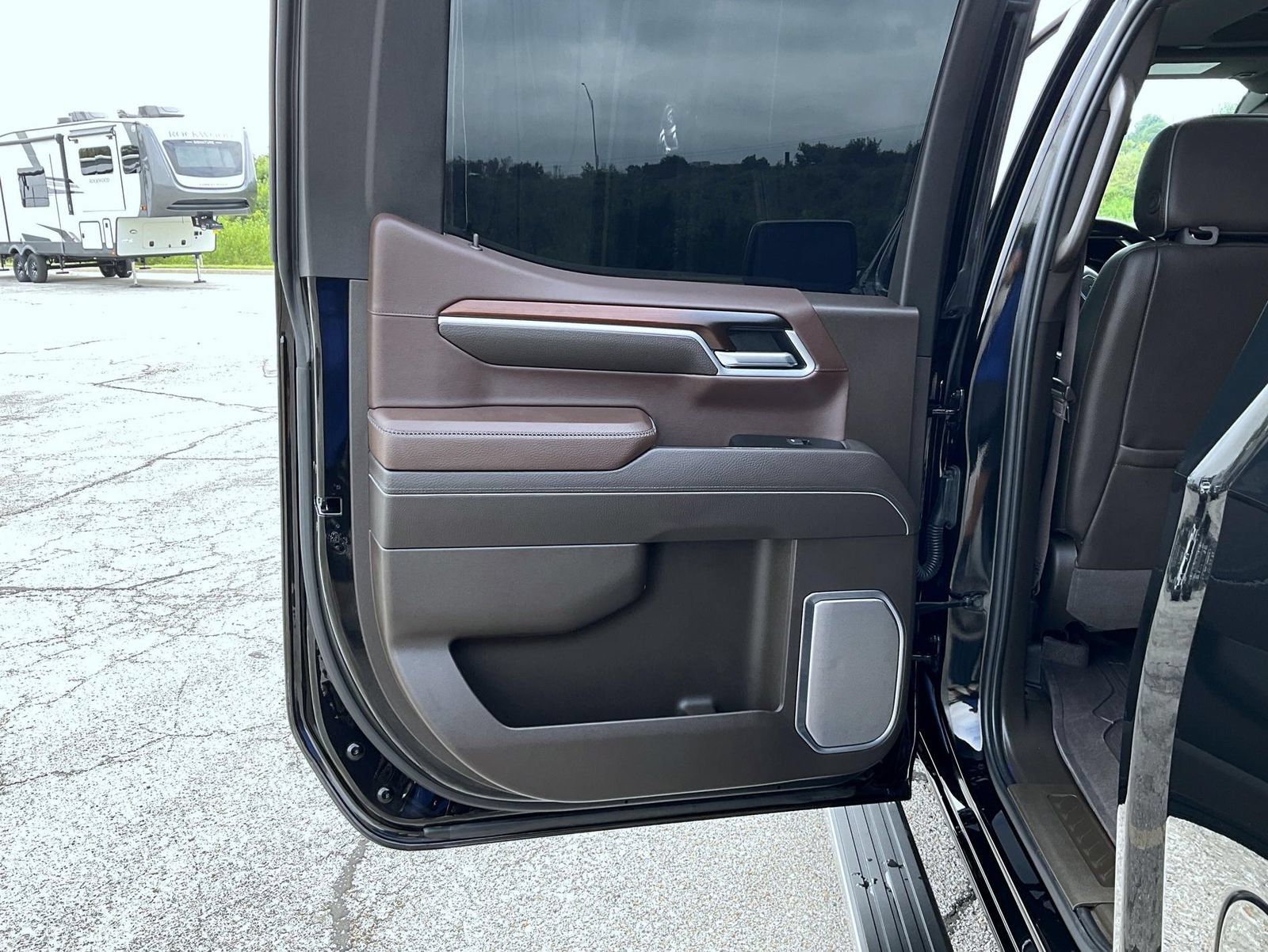 Certified 2026 GMC Sierra 1500 Denali w/ Denali Reserve Package AWD/4WD image 22