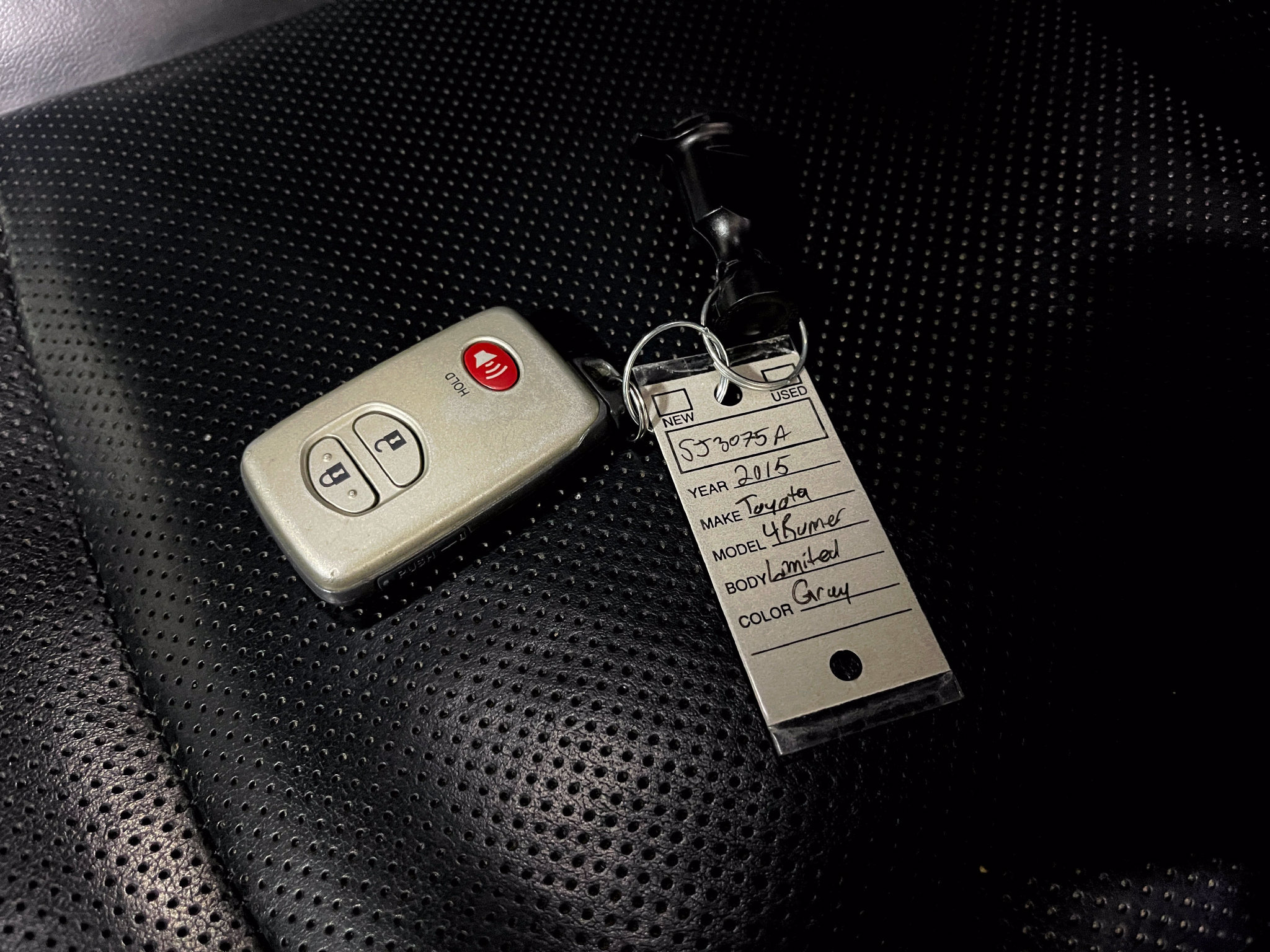 Used 2015 Toyota 4Runner Limited AWD/4WD image 39
