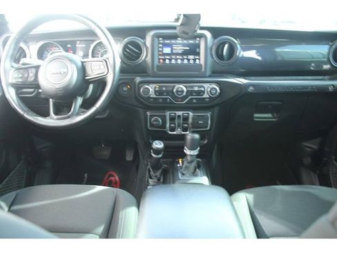 Used 2022 Jeep Wrangler Unlimited Sport AWD/4WD image 14
