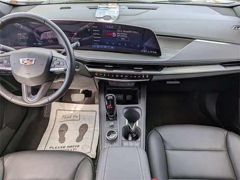 Certified 2025 Cadillac XT4 Premium Luxury image 16
