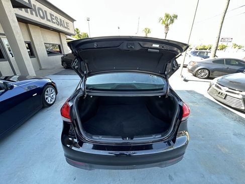 Used 2018 Kia Forte LX image 10