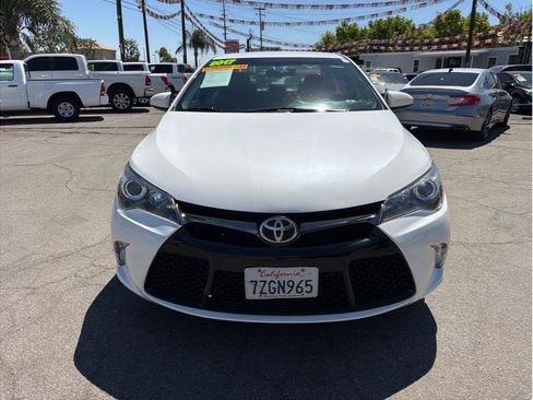 Used 2017 Toyota Camry SE FWD image 18
