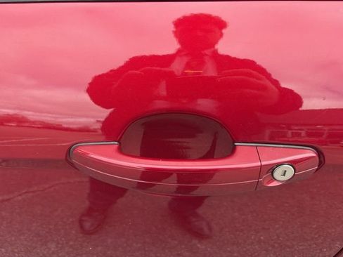 Used 2017 Ford Focus SEL image 12