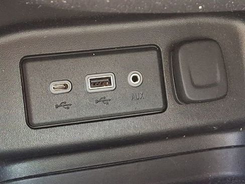 Used 2024 Chevrolet Equinox LT AWD/4WD image 16