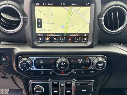 Used 2020 Jeep Gladiator Overland AWD/4WD image 31