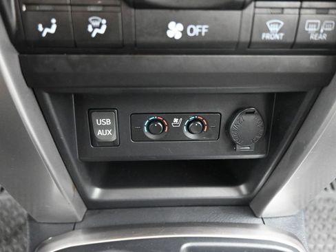 Used 2018 Toyota 4Runner Limited image 12