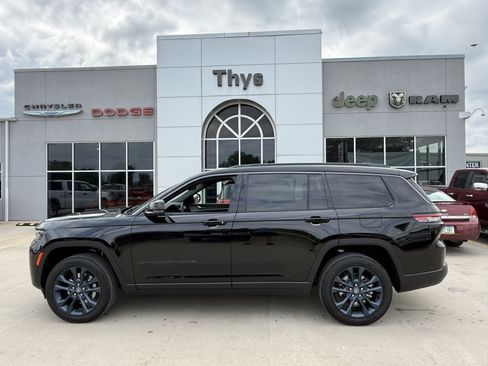 New 2026 Jeep Grand Cherokee L Limited AWD/4WD image 43