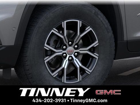 New 2026 GMC Acadia AT4 w/ Luxury Package AWD/4WD image 9