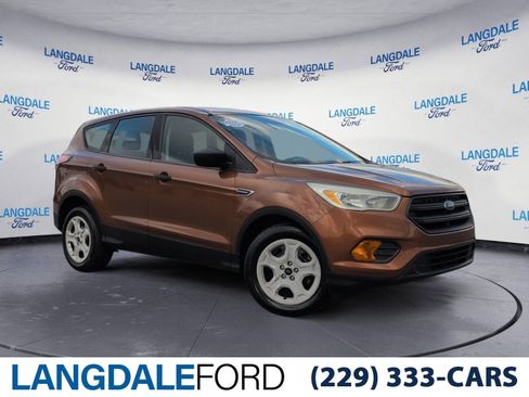 Used 2017 Ford Escape S image 1