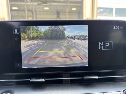 Used 2024 Hyundai Kona SEL FWD image 19