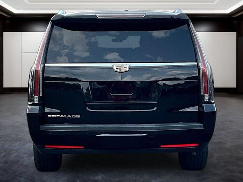 Used 2019 Cadillac Escalade ESV Premium Luxury AWD/4WD image 5