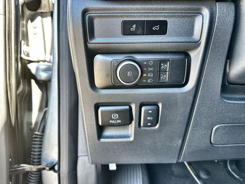 Used 2024 Ford Expedition Max Limited image 18