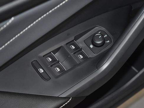 New 2026 Volkswagen Jetta SEL image 4