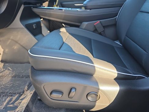 New 2026 Buick Enclave Sport Touring w/ Power Package FWD image 29