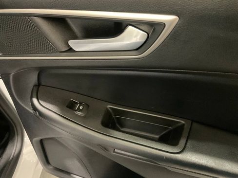 Used 2022 Ford Edge SEL AWD/4WD image 13