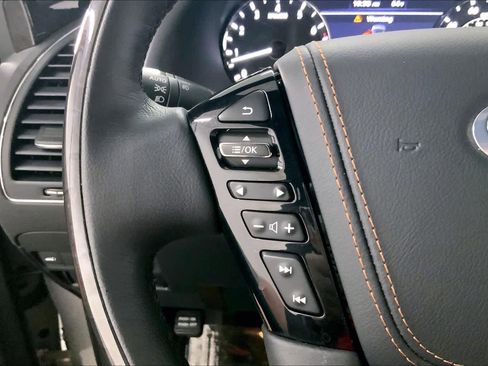 Used 2022 INFINITI QX80 Sensory w/ Cargo Package image 21