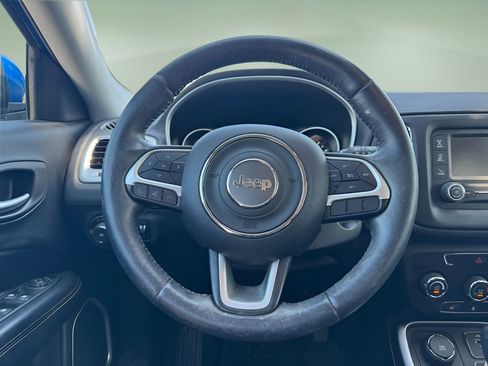 Used 2018 Jeep Compass Latitude w/ Cold Weather Group AWD/4WD image 21