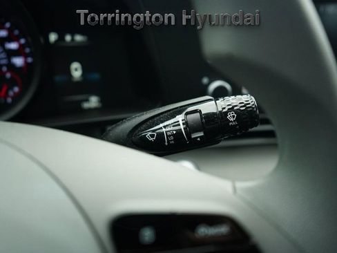 Certified 2023 Hyundai Elantra SEL image 30