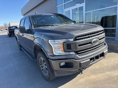 Used 2018 Ford F150 XLT w/ Equipment Group 302A Luxury image 2