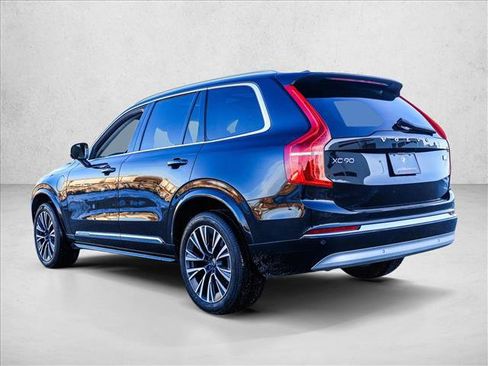 Used 2022 Volvo XC90 T8 Inscription Expression w/ Climate Package image 7