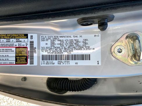 Used 2014 Toyota Tundra SR AWD/4WD image 32