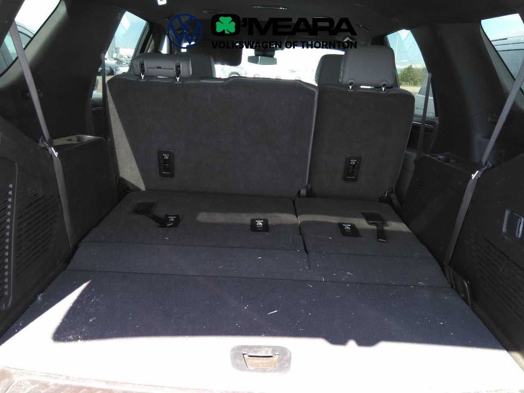 Used 2025 Chevrolet Tahoe LT AWD/4WD image 6