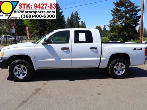 Used 2005 Dodge Dakota SLT w/ Trailer Tow Group AWD/4WD image 4
