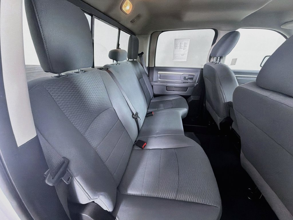 Used 2019 RAM 1500 Classic SLT AWD/4WD image 25