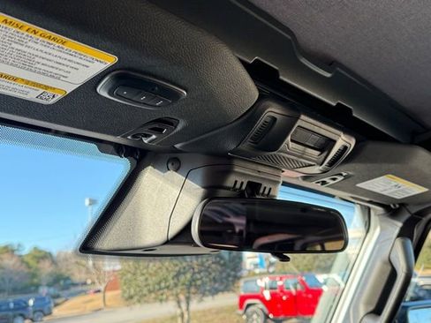 New 2026 Jeep Gladiator Sport image 25