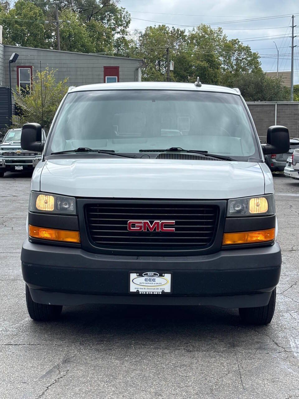 Used 2019 GMC Savana 3500 LS RWD image 3