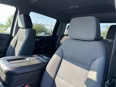 Used 2019 Chevrolet Silverado 1500 LT Trail Boss AWD/4WD image 23