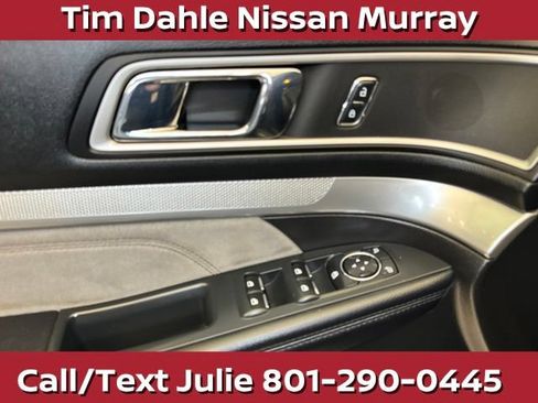 Used 2017 Ford Explorer XLT w/ Equipment Group 202A AWD/4WD image 22