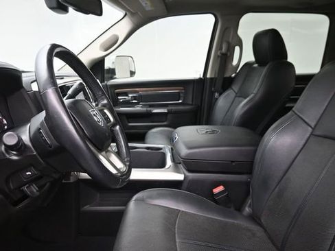 Used 2018 RAM 2500 Laramie w/ Convenience Group AWD/4WD image 16
