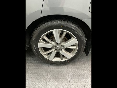 Used 2015 Nissan Pathfinder Platinum w/ Family Entertainment Package FWD image 42