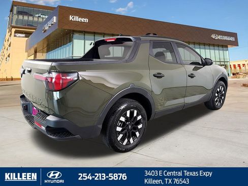 Used 2025 Hyundai Santa Cruz SEL FWD image 9
