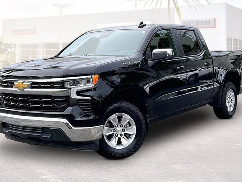 Used 2025 Chevrolet Silverado 1500 LT RWD image 29