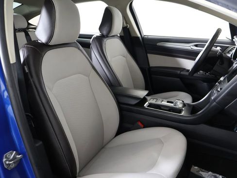 Used 2020 Ford Fusion SE w/ Equipment Group 151A image 30