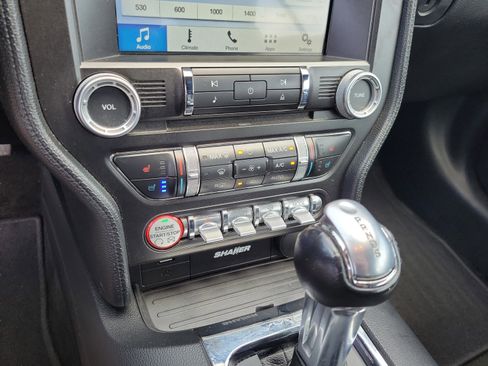 Used 2016 Ford Mustang Premium image 21