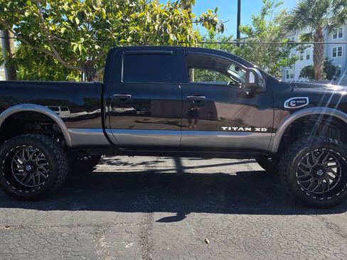 Used 2016 Nissan Titan PRO-4X image 3