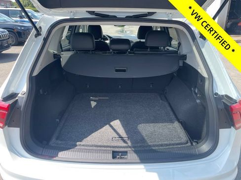 Used 2023 Volkswagen Tiguan SE w/ Panoramic Sunroof Package AWD/4WD image 20