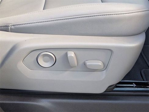 New 2026 GMC Sierra 2500 SLT w/ SLT Premium Package image 38