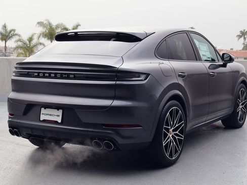 New 2026 Porsche Cayenne image 9
