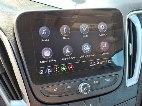 Used 2024 Chevrolet Malibu LT image 25