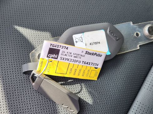 New 2026 Kia Sportage EX FWD image 29