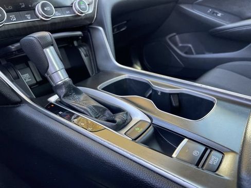 Used 2020 Honda Accord EX image 20