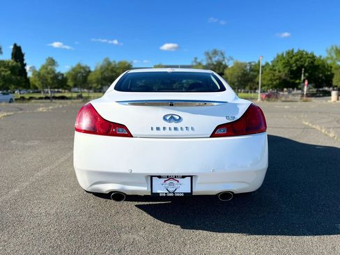 Used 2012 INFINITI G37 Journey w/ Premium Pkg image 6